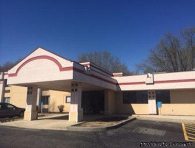 ซูเปอร์ 8 บาย วินด์แฮม โลแกนสปอร์ต Motel Logansport ภายนอก รูปภาพ